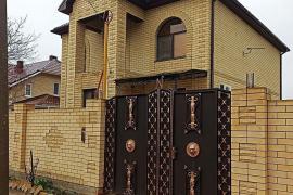 Дом 145 м² на участке 4 сот.