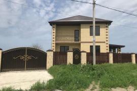 Дом 140 кв.м.. 5 сот.