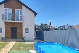 Дом 107 м² на участке 3 сот.